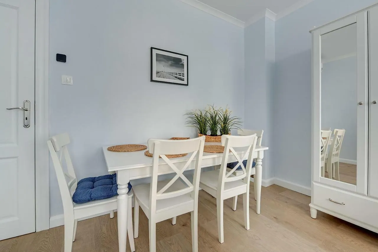 Lion Apartments - Parkowa 33Am2 Z Parkingiem 2 Min Od Plazy Sopot 0*,  Polen